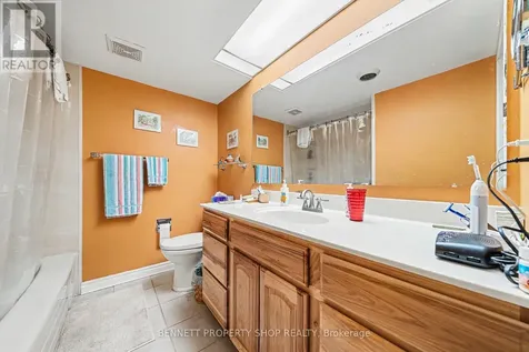 12 Laurel Valley Court Ottawa ON K2S 1B9