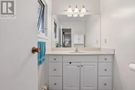 1210 Minto Avenue Kenora ON P9N 3Y8