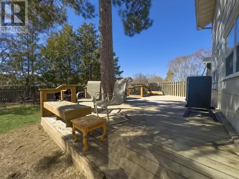 1210 Minto Avenue Kenora ON P9N 3Y8