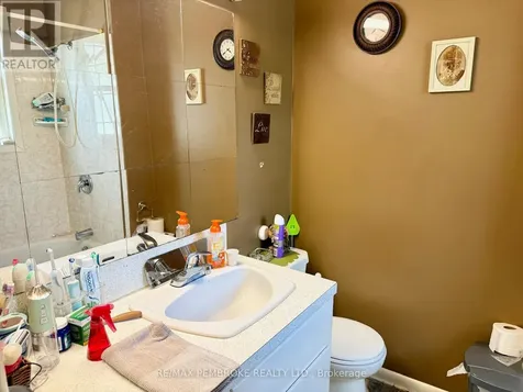 153 Cecelia Street Pembroke ON K8A 1R7