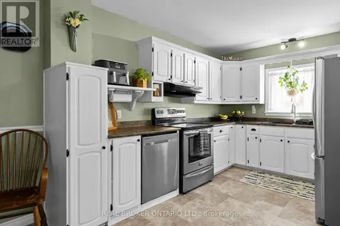 6 Lucy Street Penetanguishene ON L9M 1K7