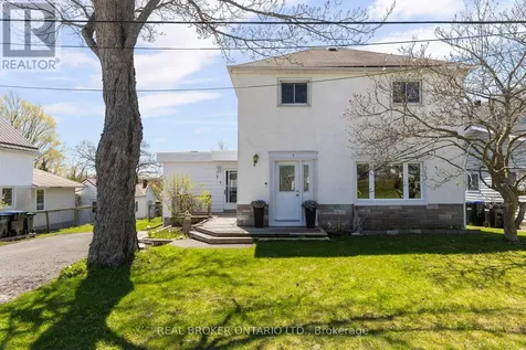 6 Lucy Street Penetanguishene ON L9M 1K7