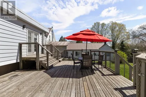 6 Lucy Street Penetanguishene ON L9M 1K7