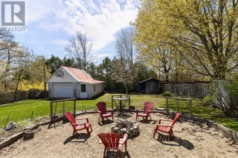 6 Lucy Street Penetanguishene ON L9M 1K7