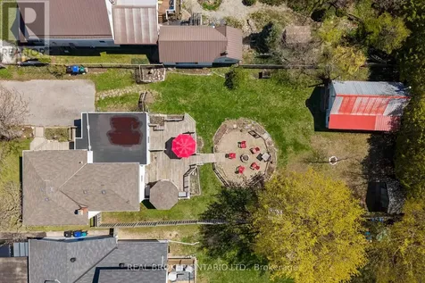 6 Lucy Street Penetanguishene ON L9M 1K7