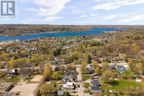 6 Lucy Street Penetanguishene ON L9M 1K7