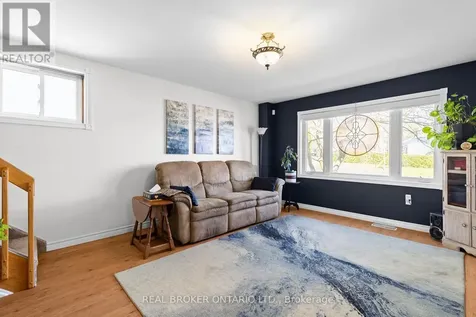6 Lucy Street Penetanguishene ON L9M 1K7