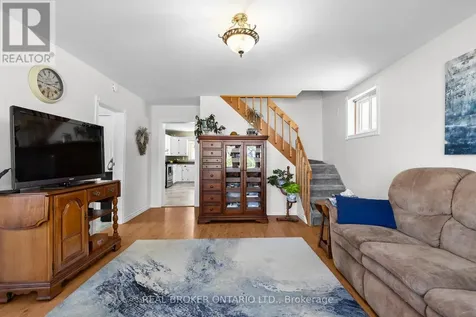 6 Lucy Street Penetanguishene ON L9M 1K7