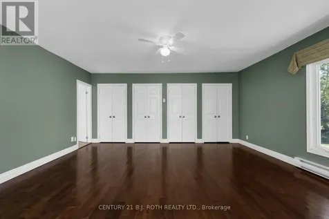 49 Lakeshore Road East Oro-medonte ON L0L 2E0