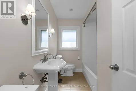 49 Lakeshore Road East Oro-medonte ON L0L 2E0