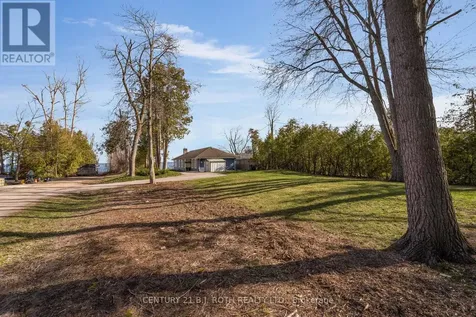 49 Lakeshore Road East Oro-medonte ON L0L 2E0