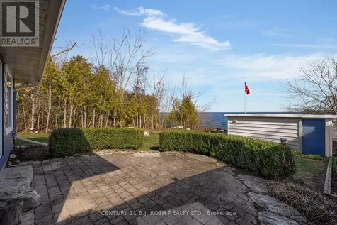 49 Lakeshore Road East Oro-medonte ON L0L 2E0