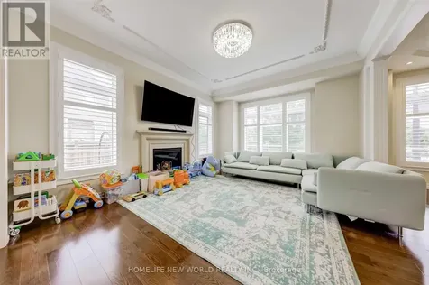 48 Roy Harper Avenue Aurora ON L4G 0V4