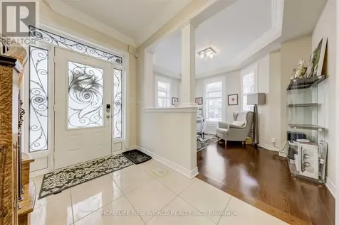 48 Roy Harper Avenue Aurora ON L4G 0V4