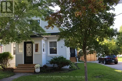 8 South Street West Orillia ON L3V 3S9