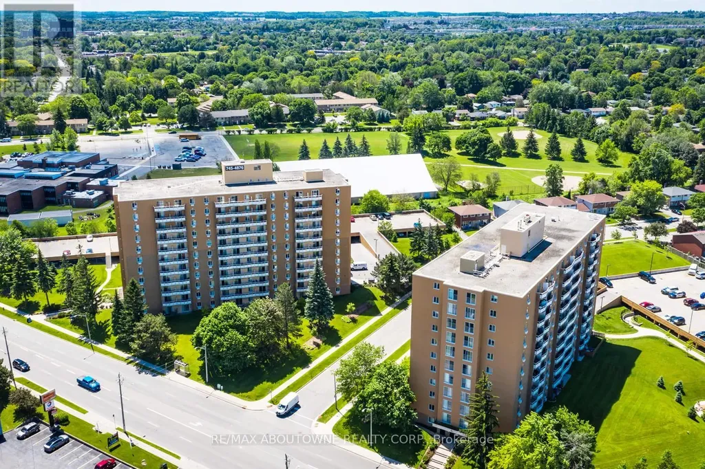 10 Overlea Drive Kitchener ON N2M 5B8
