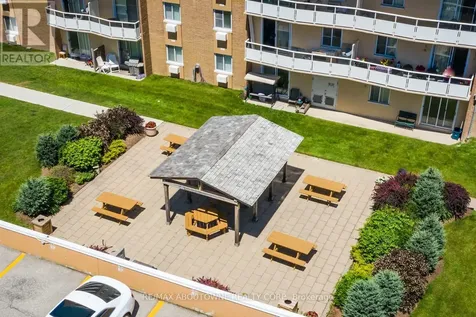 10 Overlea Drive Kitchener ON N2M 5B8