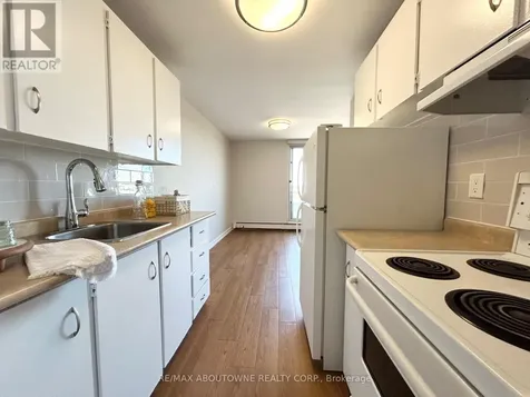 10 Overlea Drive Kitchener ON N2M 5B8