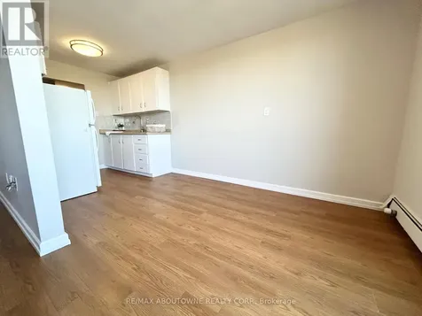 10 Overlea Drive Kitchener ON N2M 5B8