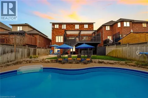 5 Volterra Court Waterdown ON L8B 0K7