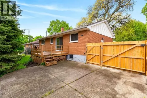 35 Peter Street Chatham ON N7M 5B2