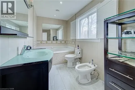 298 Ferndale Place Waterloo ON N2J 3X9