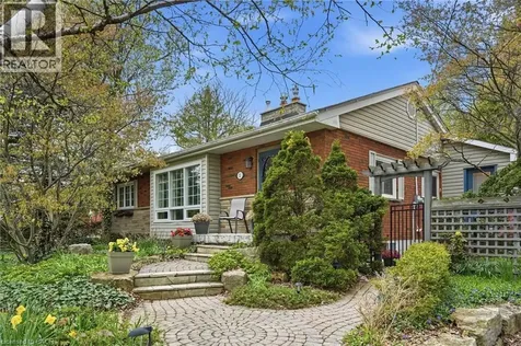 21 Brian Boulevard Waterdown ON L8B 0C7