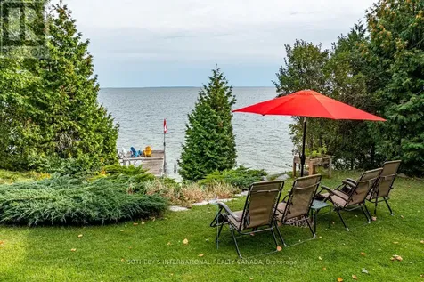 1 & 2 Ivy Lane Orillia ON L3V 6H1