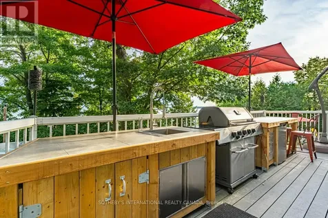 1 & 2 Ivy Lane Orillia ON L3V 6H1