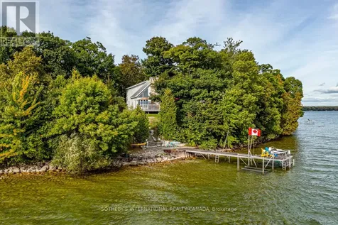 1 & 2 Ivy Lane Orillia ON L3V 6H1
