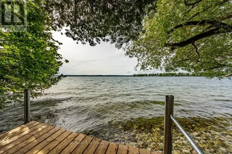 1 & 2 Ivy Lane Orillia ON L3V 6H1