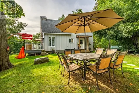 1 & 2 Ivy Lane Orillia ON L3V 6H1