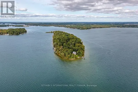 1 & 2 Ivy Lane Orillia ON L3V 6H1