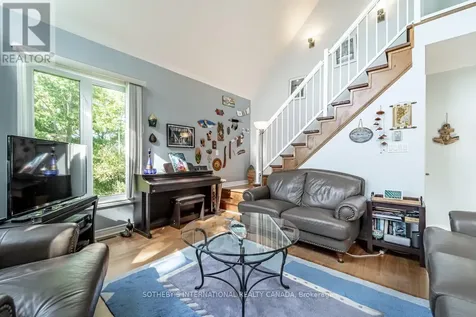 1 & 2 Ivy Lane Orillia ON L3V 6H1