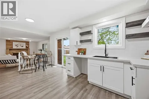 1516 Henley Crescent Sarnia ON N7S 5Z8