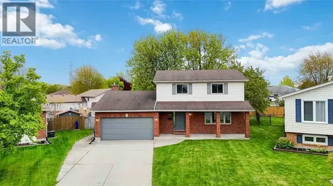 1516 Henley Crescent Sarnia ON N7S 5Z8