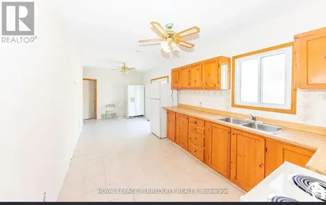 252 Bloor Street East Oshawa (Lakeview) ON L1H 3M6