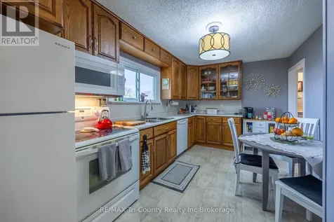 23 Pine Street Tillsonburg ON N4G 1L5