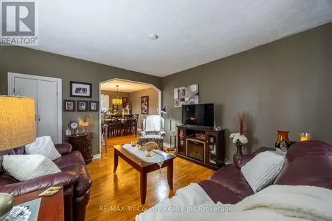 23 Pine Street Tillsonburg ON N4G 1L5