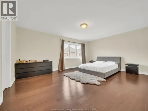 51 Merrybrook Trail Brampton ON L7A 4V8