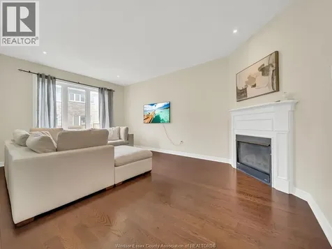 51 Merrybrook Trail Brampton ON L7A 4V8