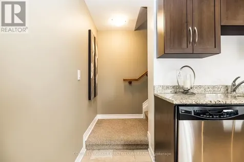 1210 Mcwatters Road Ottawa ON K2C 3Y2