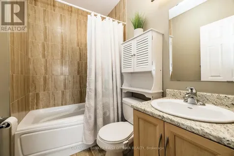 1210 Mcwatters Road Ottawa ON K2C 3Y2