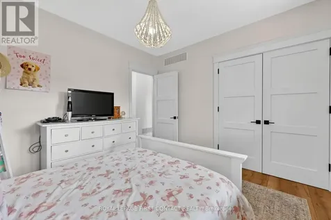 144 Arlynn Crescent Penetanguishene ON L9M 2G9