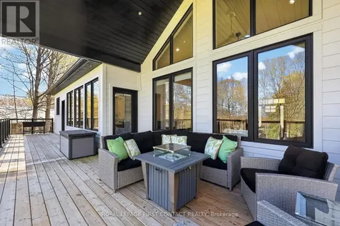 144 Arlynn Crescent Penetanguishene ON L9M 2G9