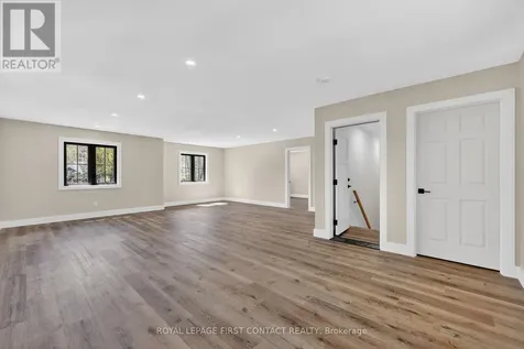 144 Arlynn Crescent Penetanguishene ON L9M 2G9