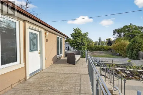 44 Glenwood Drive Wasaga Beach ON L9Z 2K5