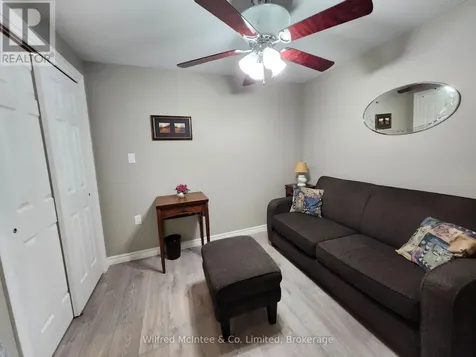 230 4th Street Crescent Hanover ON N4N 3S2