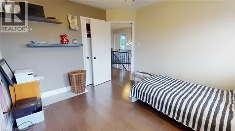 6466 Lisgar Drive Mississauga ON L5N 6X3