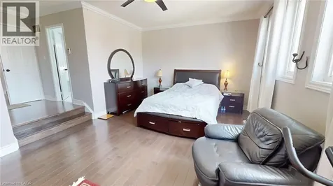 6466 Lisgar Drive Mississauga ON L5N 6X3
